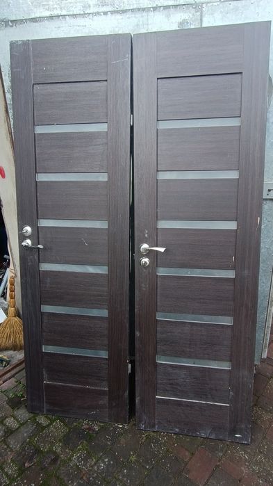 Двері 2м х 60см.