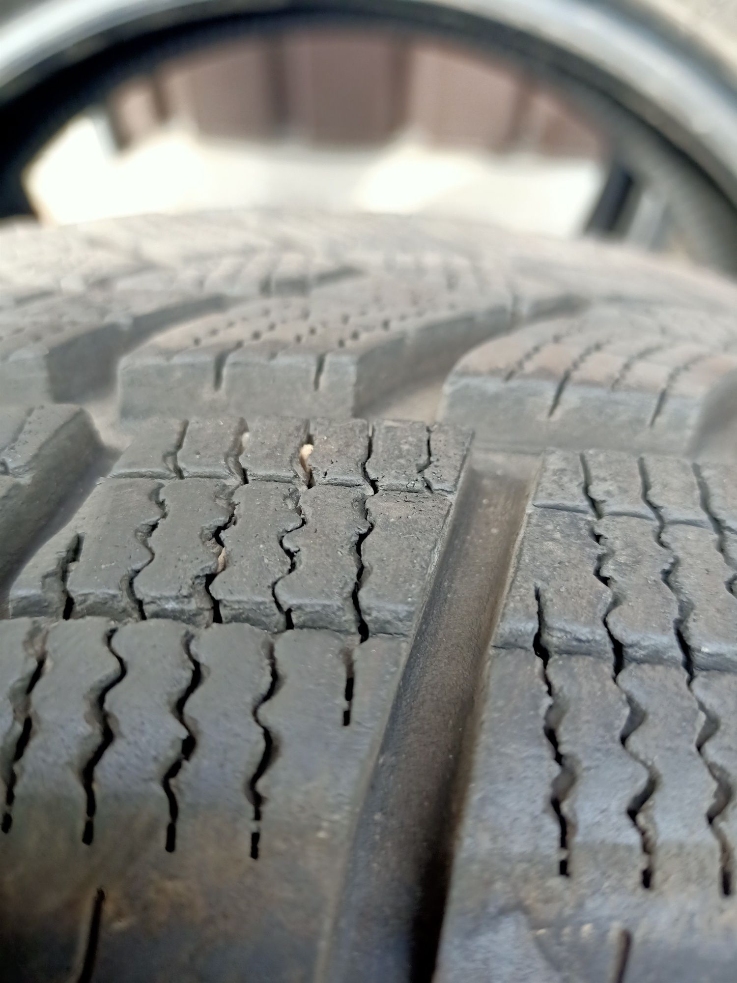 Opony zimowe 215/60R17 Goodyear Ultragrip Performance GEN-1