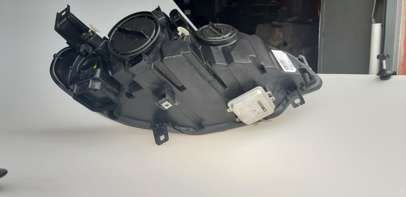 Lampa xenonowe lewa  BMW X6 X5 E71 2009 rok  Europa