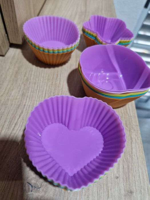 Formas de silicone,  24 unidades.  Novas
