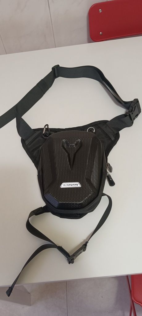 Bolsa de cintura e perna rígida