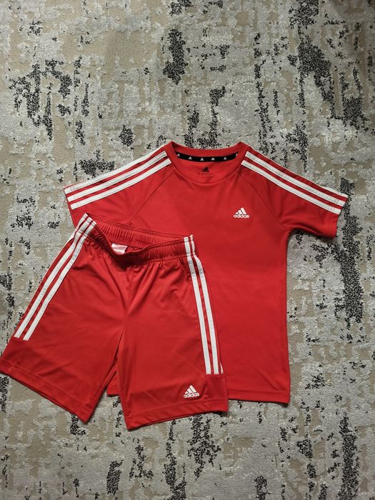 Zestaw sportowy koszulka+spodenki 9-10Y 140 cm
