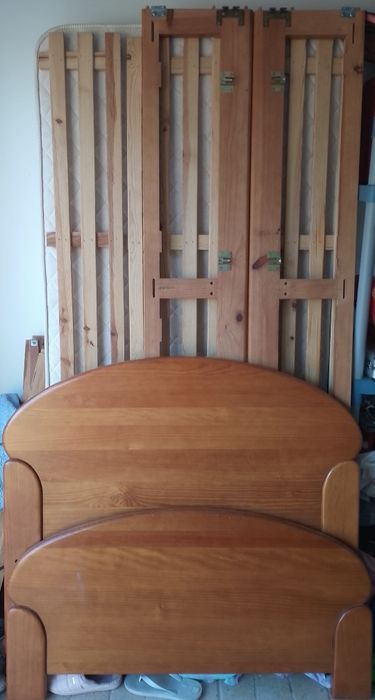 Cama pinho de solteiro com colchão