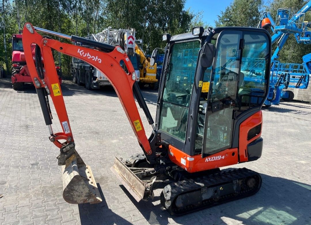 Wynajem minikoparek 1-9t wozidło miniładowarka bez operatora młot do k