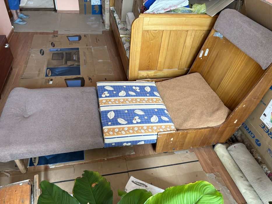 Мʼяке крісло, розкладне