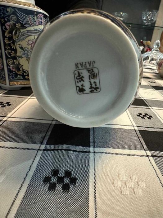Vendo conjunto de peças em porcelana decorativas antigas