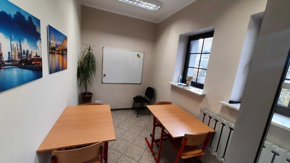 Lokal usługowy, biurowy, szkoła itp centrum Zabierzowa. Parter