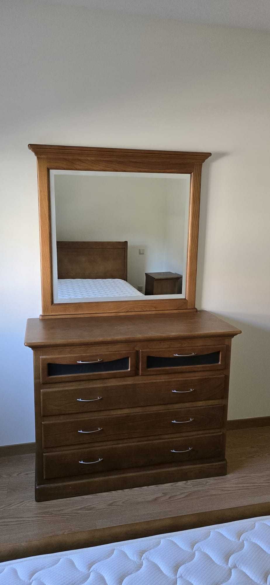 Mobília de quarto COMO NOVA