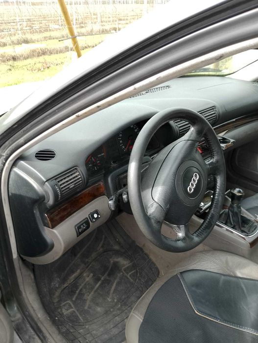 Audi A4 a gasooina e GPL
