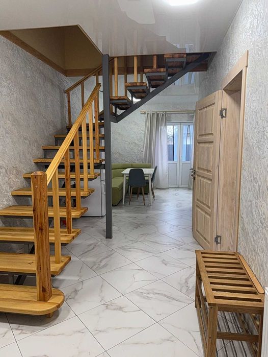 Супер пропозиція!Оренда таунхауса-Осокорки, біля метро Славутич,1км!