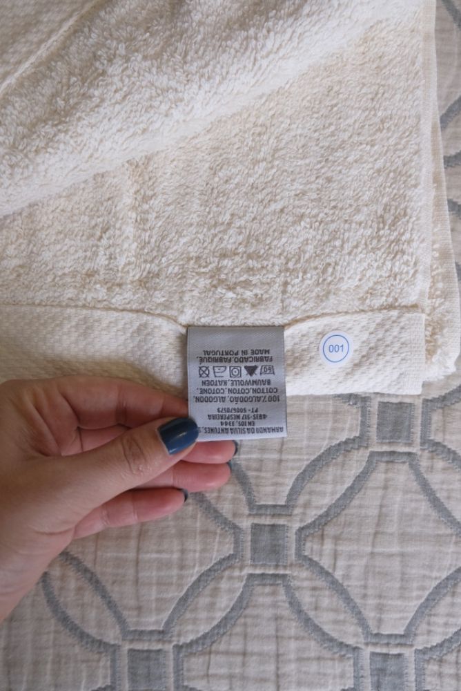 Toalha de rosto em Bordado Madeira 100cmx50cm