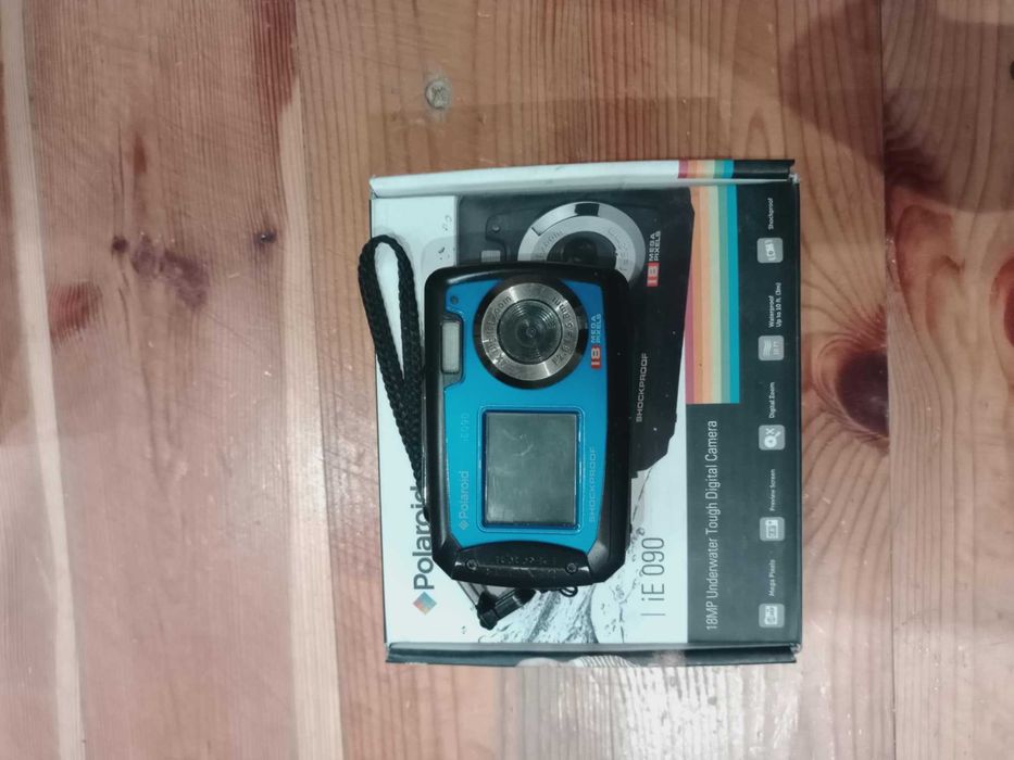 Aparat Polaroid iE090
