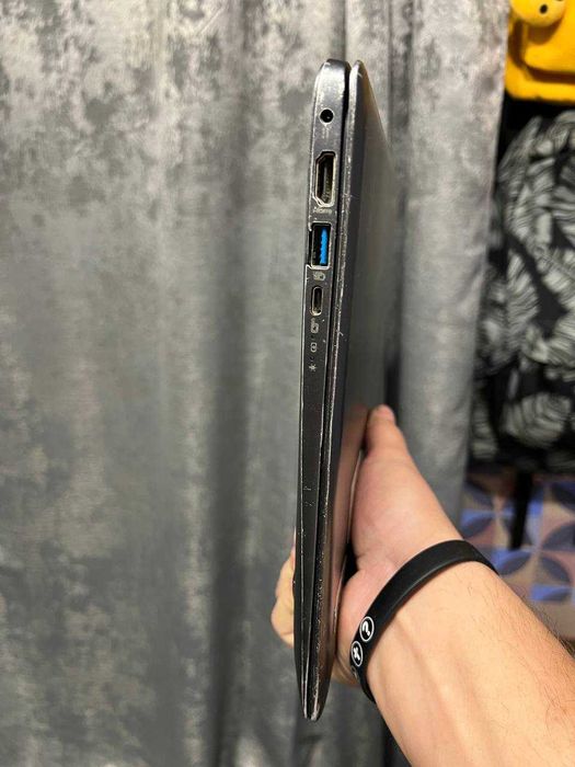 МАГАЗИН: Ноутбук - Acer TravelMate з Європи (DDR4 4Gb/SSD128/Intel i3)