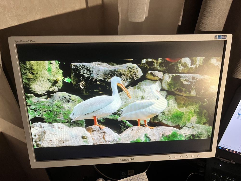 Монітор Samsung SyncMaster 225bw