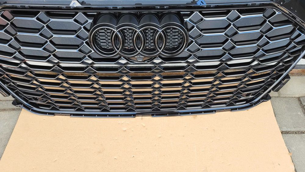 Atrapa chłodnicy GRILL Przód Audi RS5 F5 8W6 LIFT 19- ORYGINAŁ NOWY !!