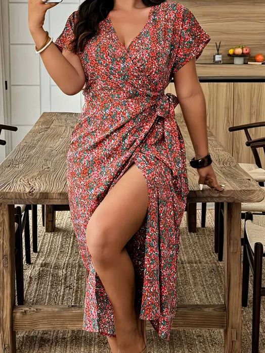 Платье большого размера в горох