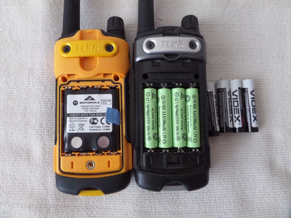 Рації Motorola TLKR T80 та  Motorola TLKR T80 Extreme