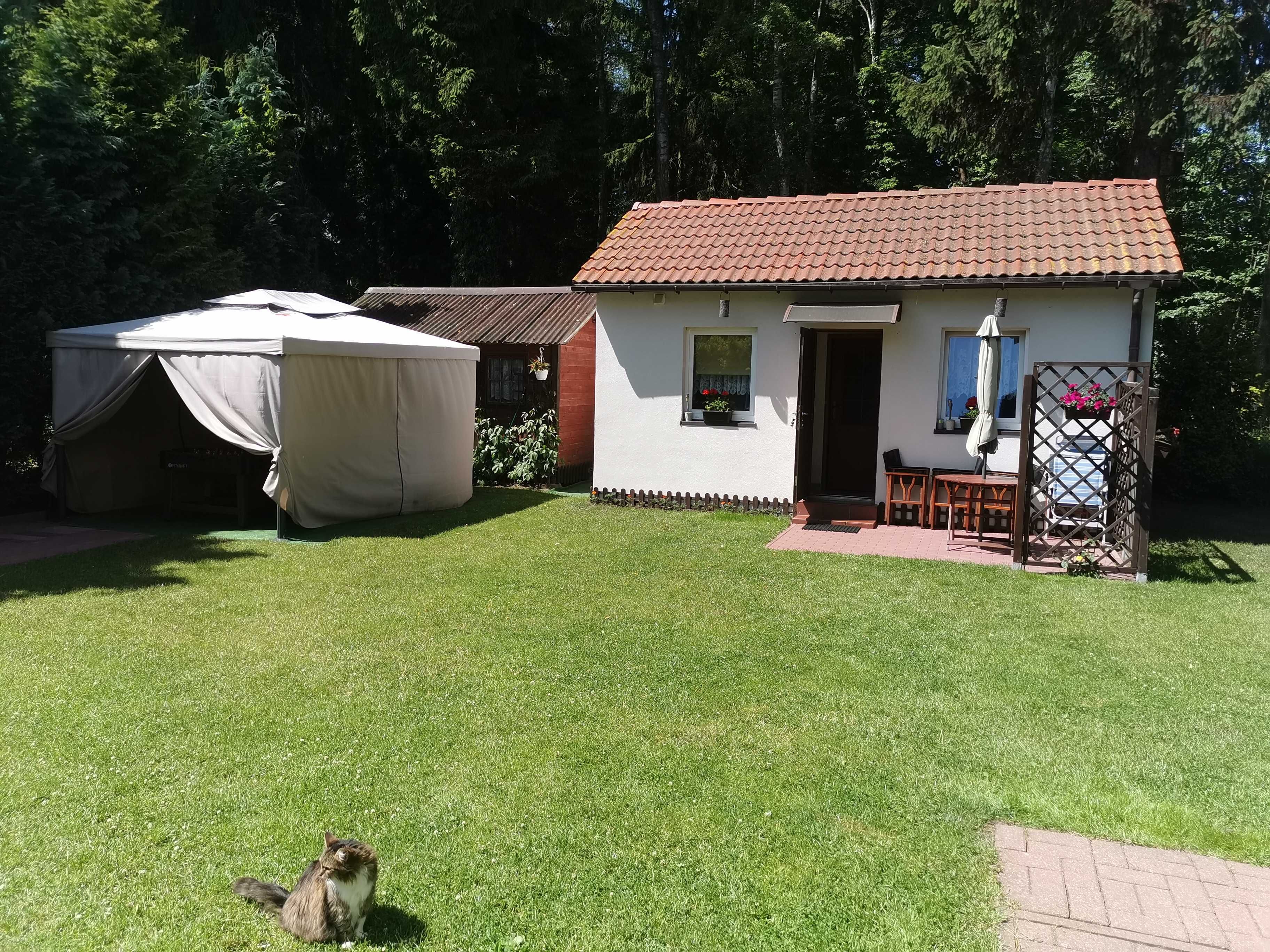 Ustka- domek z łazienką i aneksem , pokoje z łazienkami.
