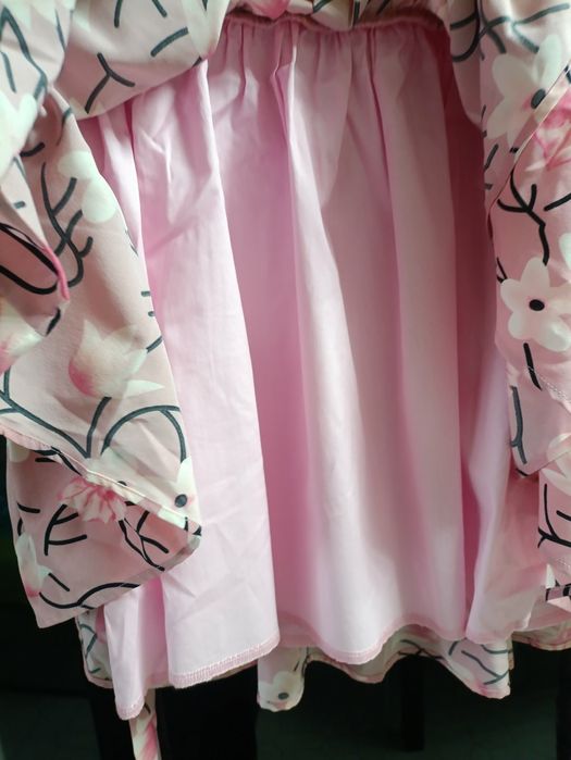 Красивое  нежное платье