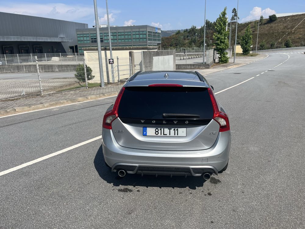 Volvo V60 D3 R-Design