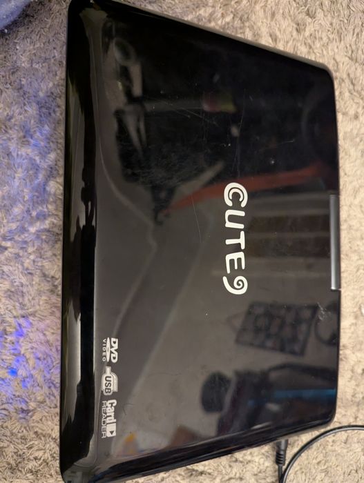 Cure 9 dvd przenośne uszkodozne