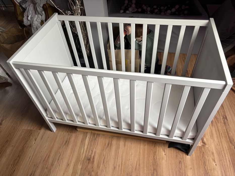 Łóżeczko dzieciece Ikea Sundvik 60x120 z materacem