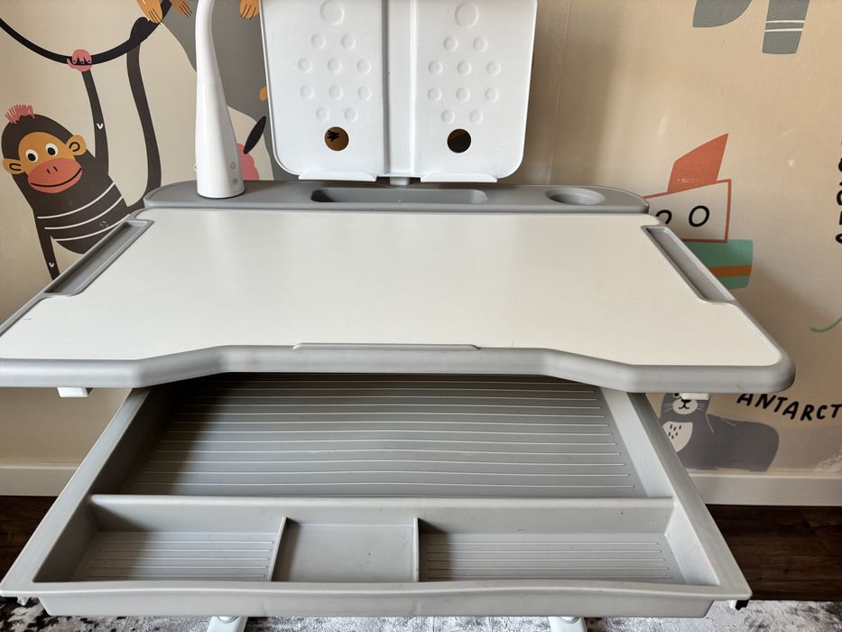 Комплект дитяча парта зі стільцем ErgoKids