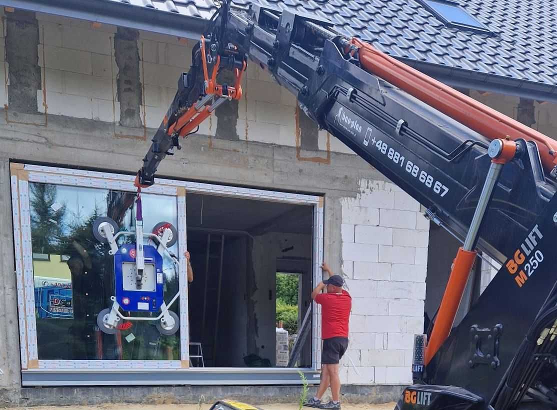 Wynajem z operatorem - mini żuraw, dźwig BG Lift M250 + wózek do szyb
