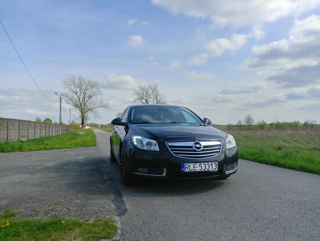 Opel Insignia 2.0 CDTI 2010 rok *bixsenon skrętny*Alufelgi 18* Polecam