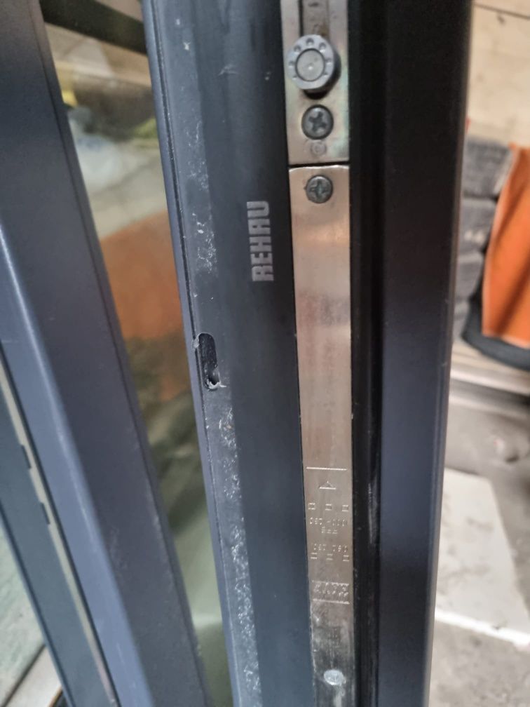Okno REHAU wym 243x237