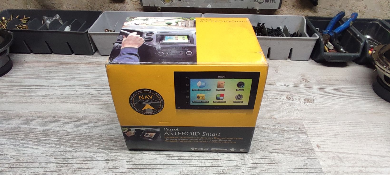 Radio Parrot Asteroid Smart 2din jak nowe , android , bluetooth 3x RCA