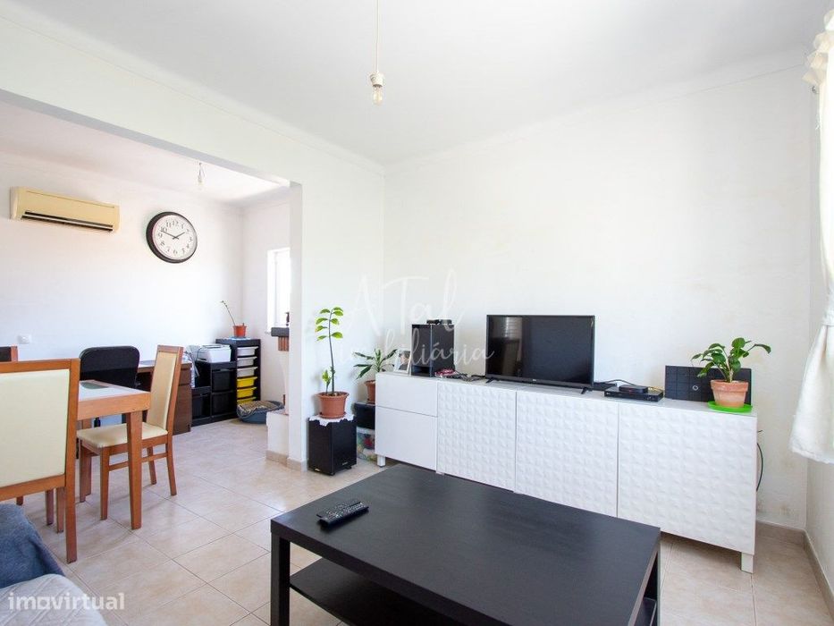 T4 - Moradia Bifamiliar rústica em Almoster