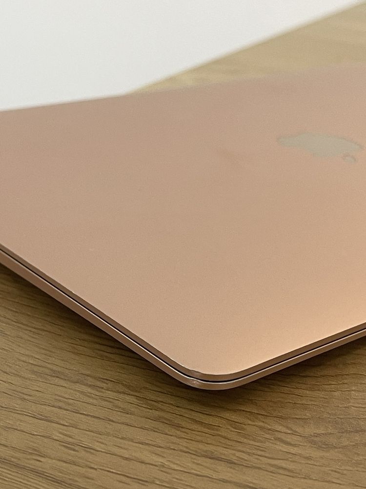 MacBook Air 13" 2019 8/128gb rose gold MVFM2