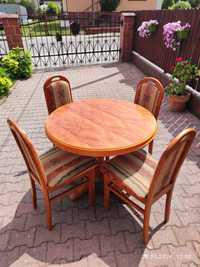 Stół z czterema krzesłami orzech komplet