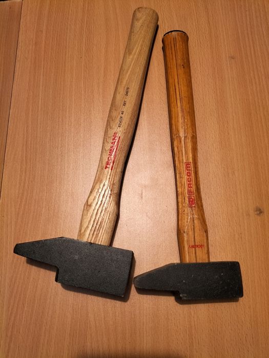 Martelos Facom e Techman .