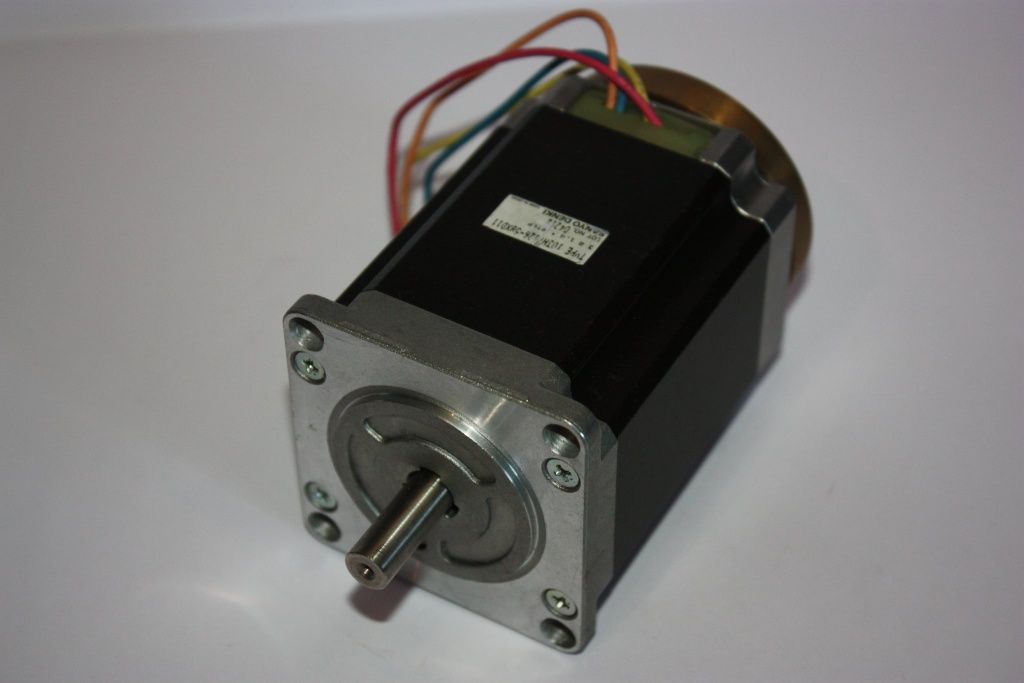 Silnik krokowy 24V DC, 3A, 1,8 step, 1,27Nm