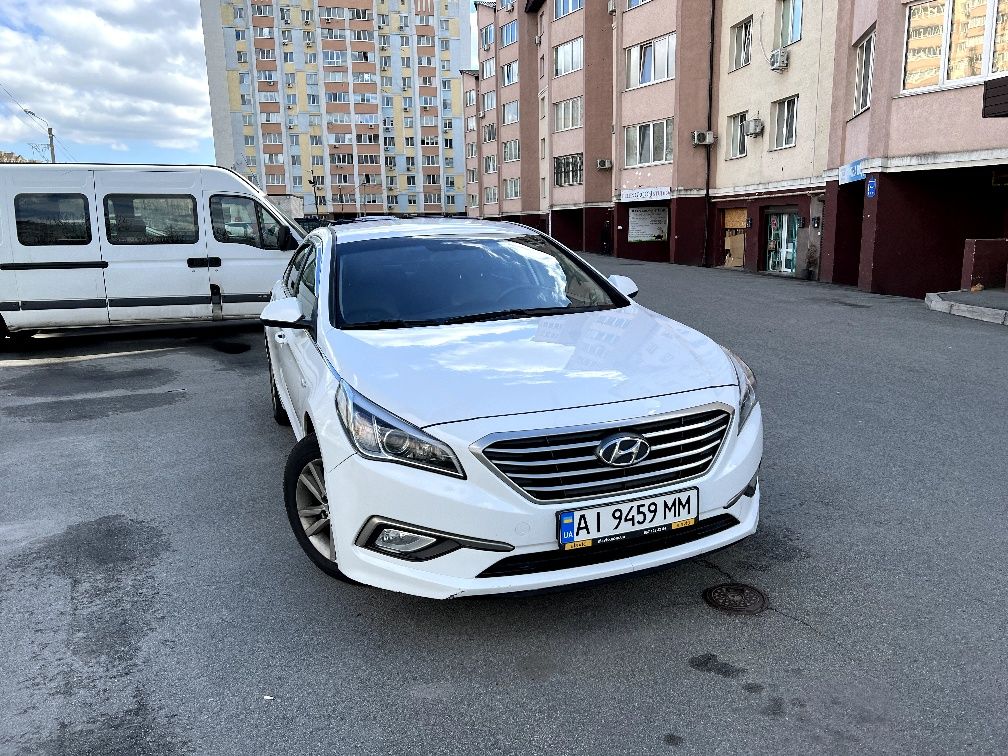 Оренда Hyundai Sonata 2016р. 2,0 Газ.