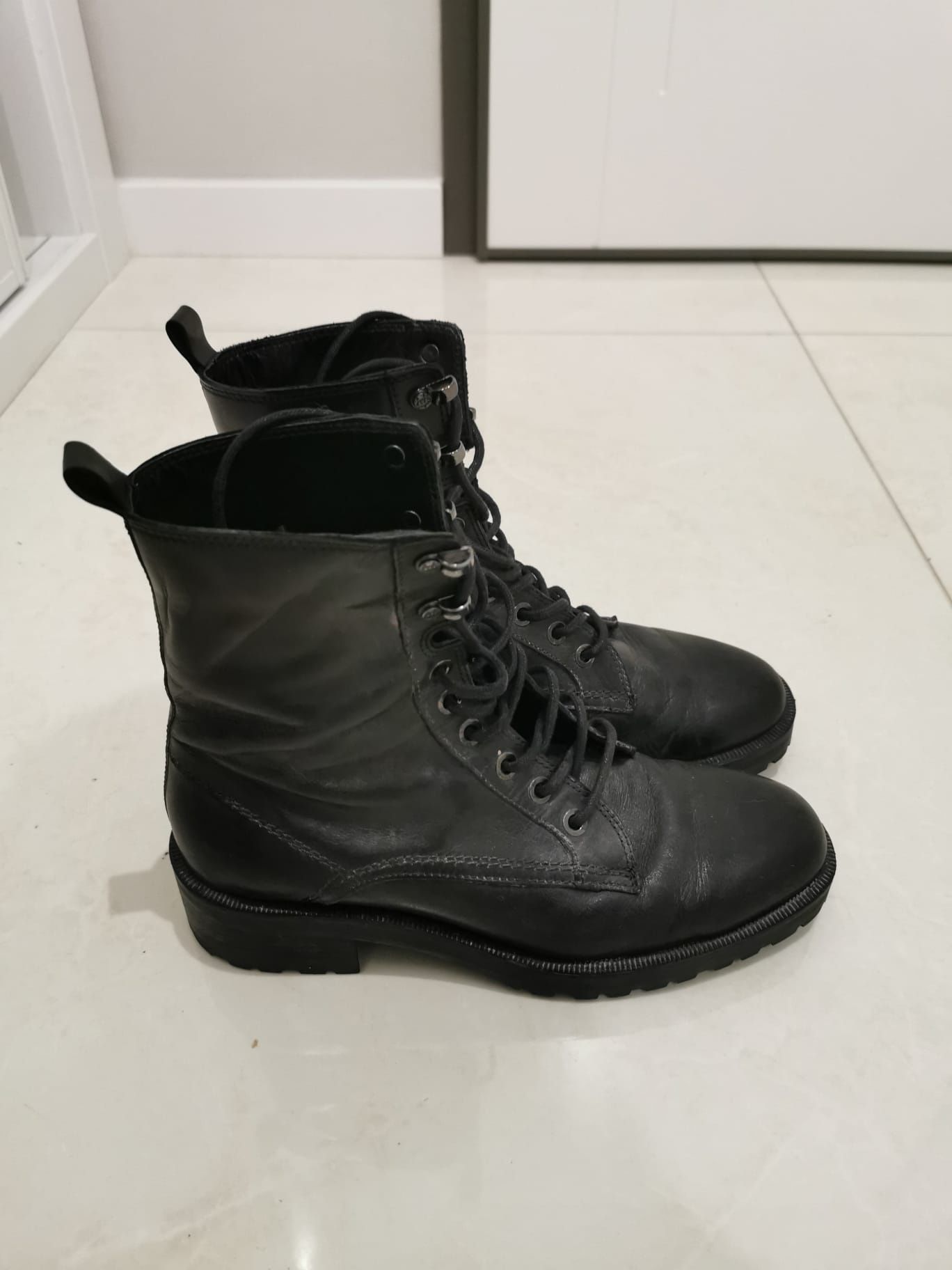 Botas Pele Pretas 38