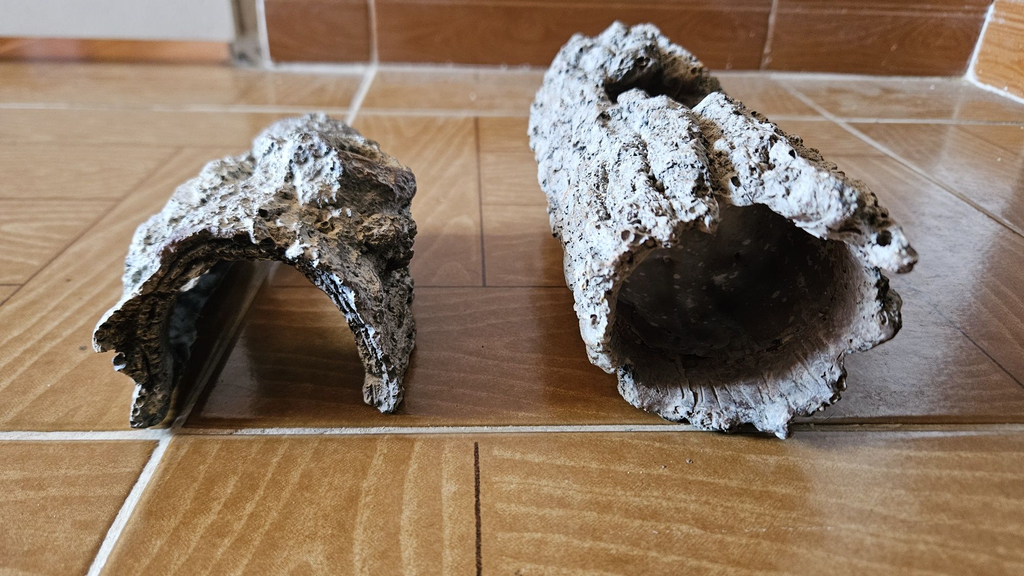 2 Troncos de Plástico efeito Madeira (Aquários/Terrarios)