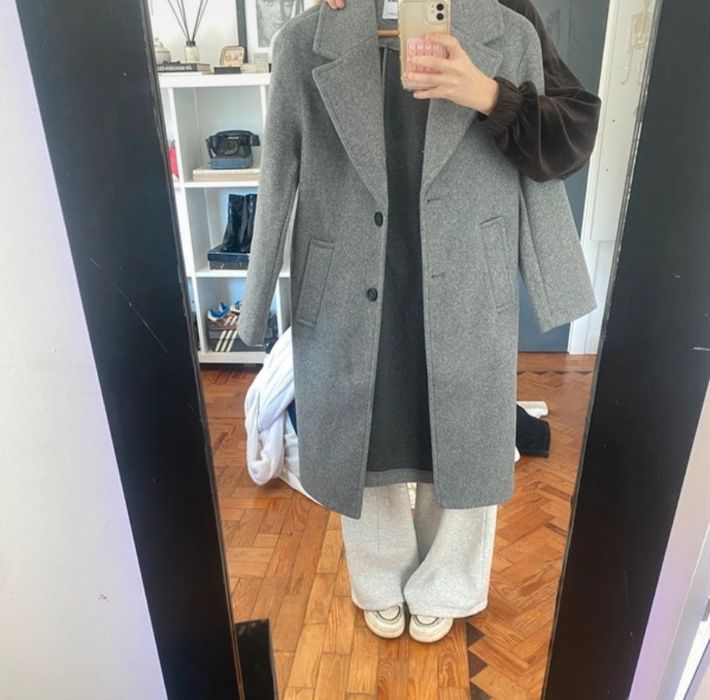 casaco sobretudo comprido cinzento