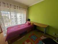 Quarto juvenil cama/secretária/móvel cor pinho claro