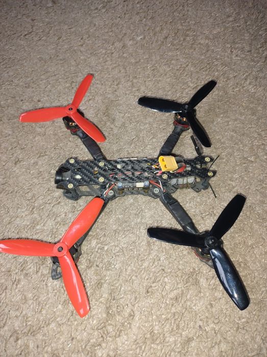 Квадрокоптер . FPV дрон 5' на  рамі Mark 4.