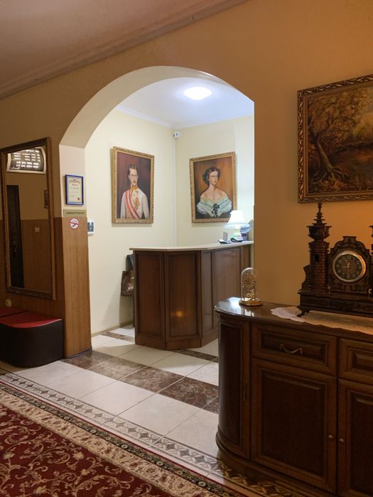 2к квартира подобово .Кіцмань.центр.