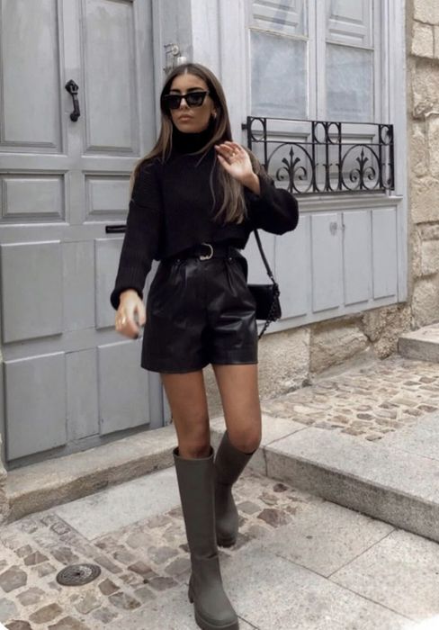 Шорти чорні шкіряні р.XS