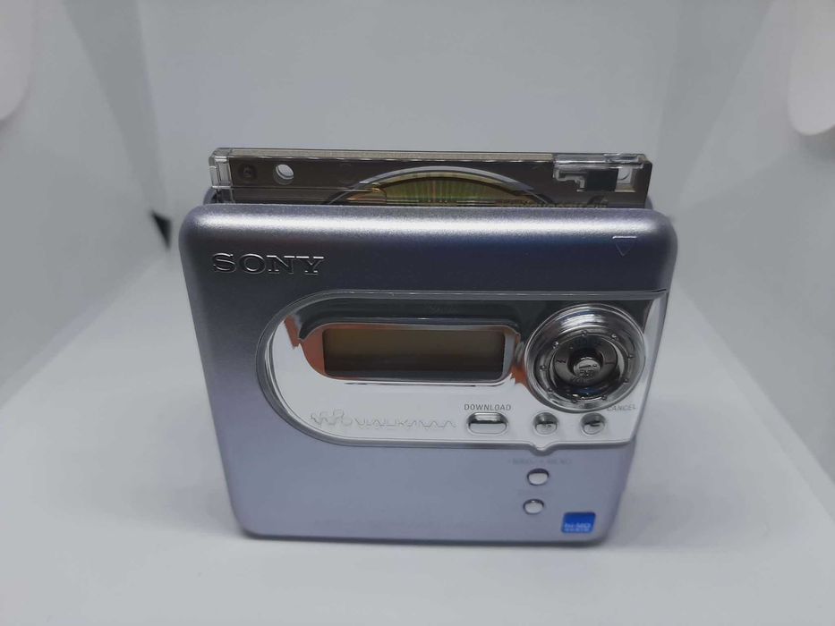 Klasyczny odtwarzacz MD Sony Hi-MD MiniDisc Walkman (MZ-NH600D/SM)