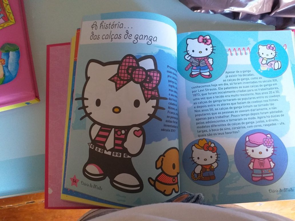 Diário meninas Hello kitty Novo + Conjunto de bijuteria e cosmetica No