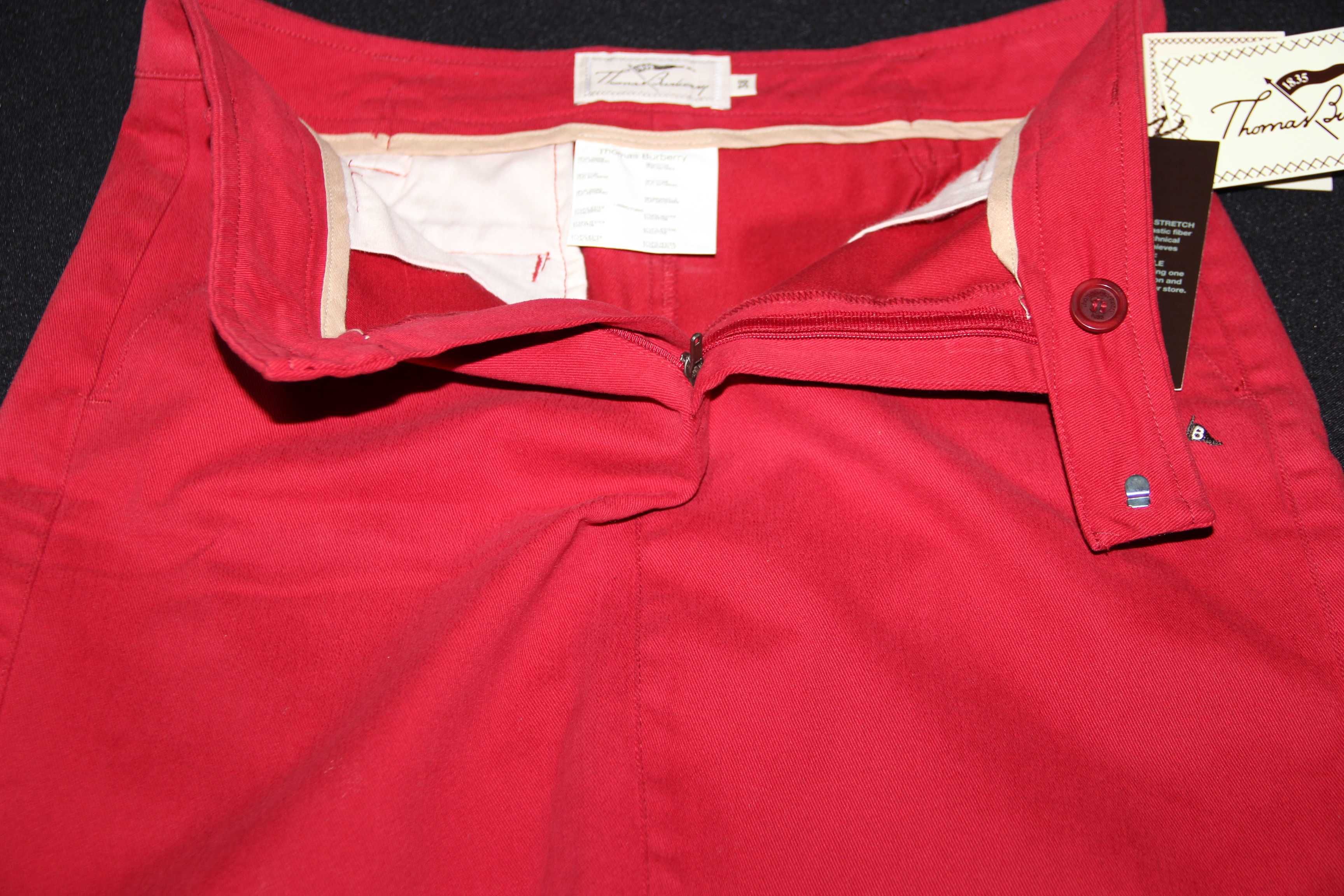 Mini-saia vermelha Thomas Burberry -sem uso (com etiqueta)