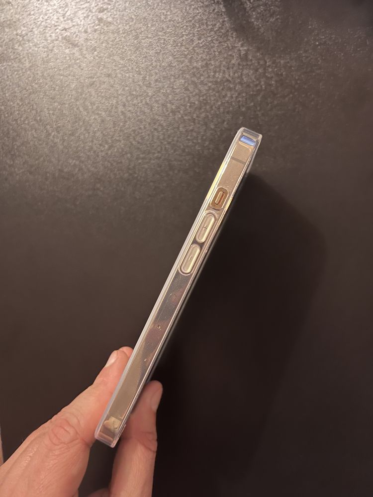 Новий прозорий силіконовий чохол на Iphone 13Pro