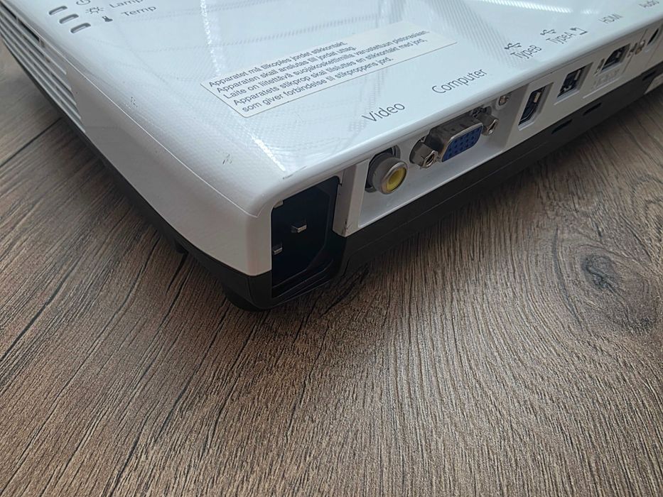 Projektor Epson EB-1761W 3LCD