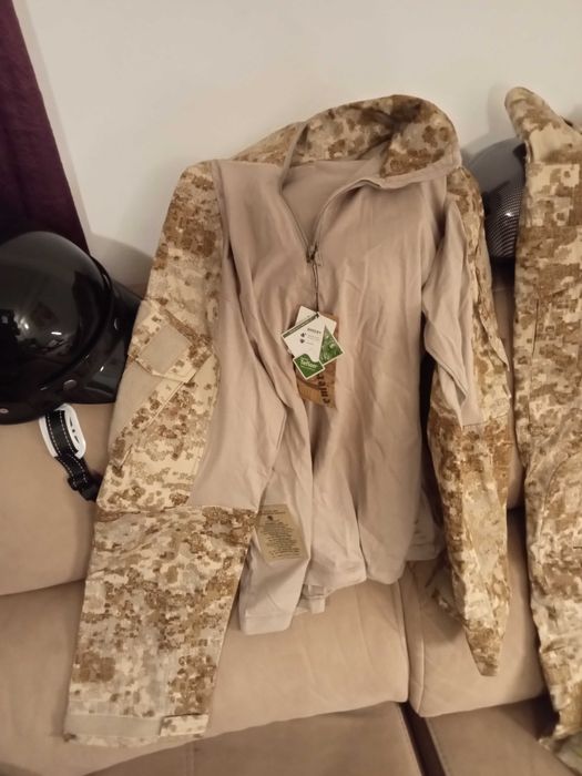 Uniforme Combate+Capacete 139€. Oportunidades